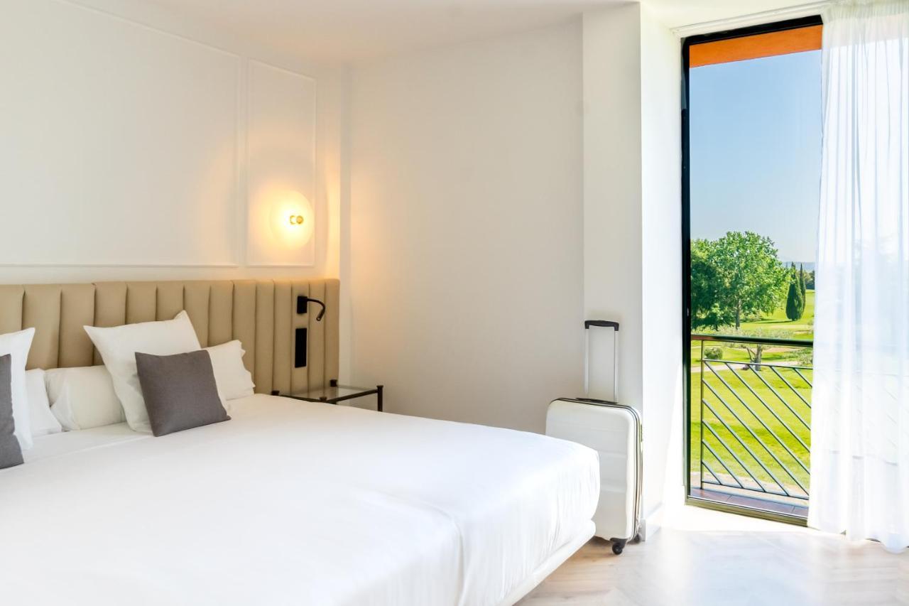 Hotel Torremirona Golf & Spa Navata Dış mekan fotoğraf