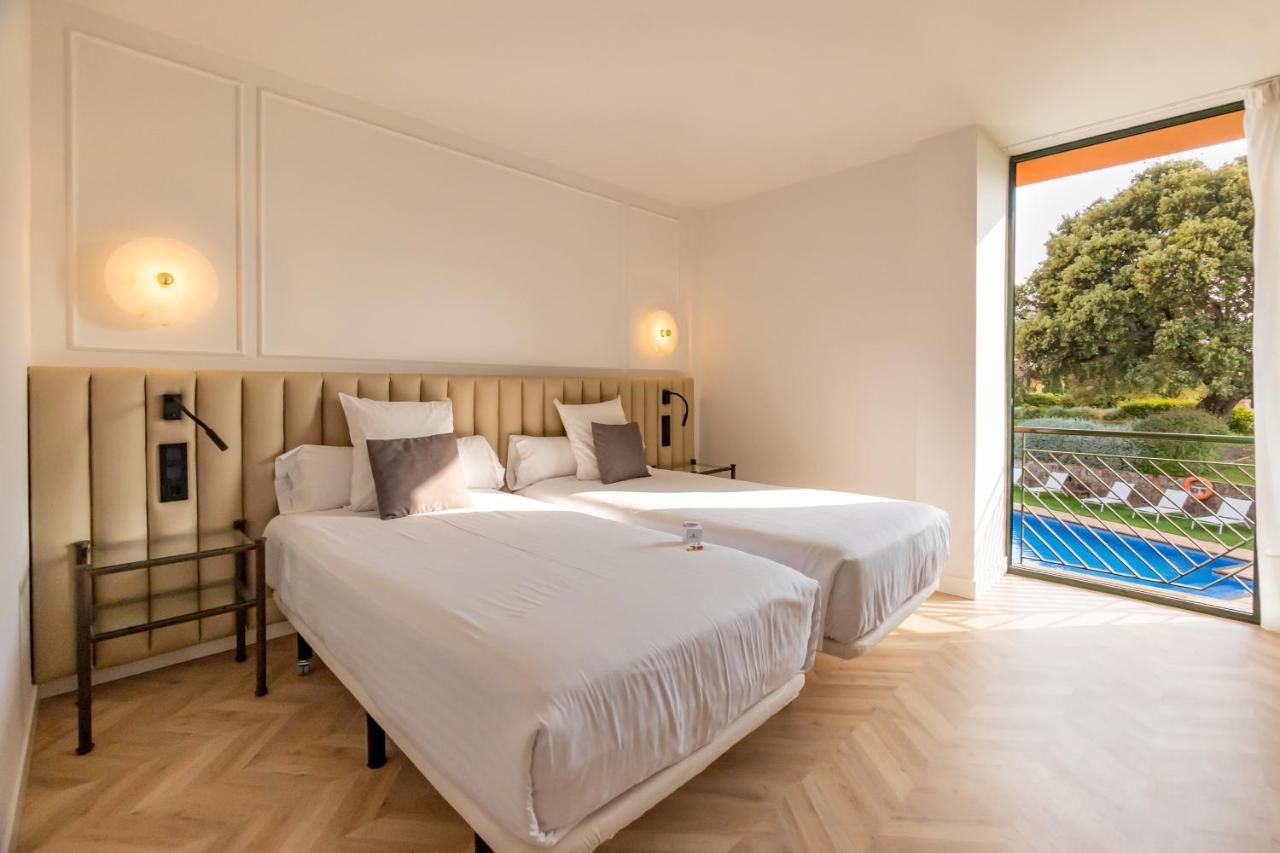 Hotel Torremirona Golf & Spa Navata Dış mekan fotoğraf